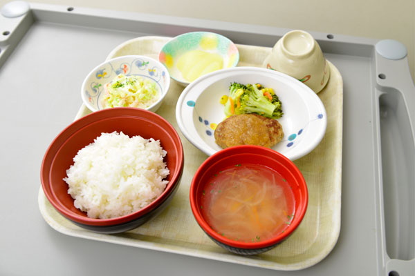 お食事